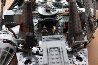 Lego Star Wars 75105 Millenium Falcon 002